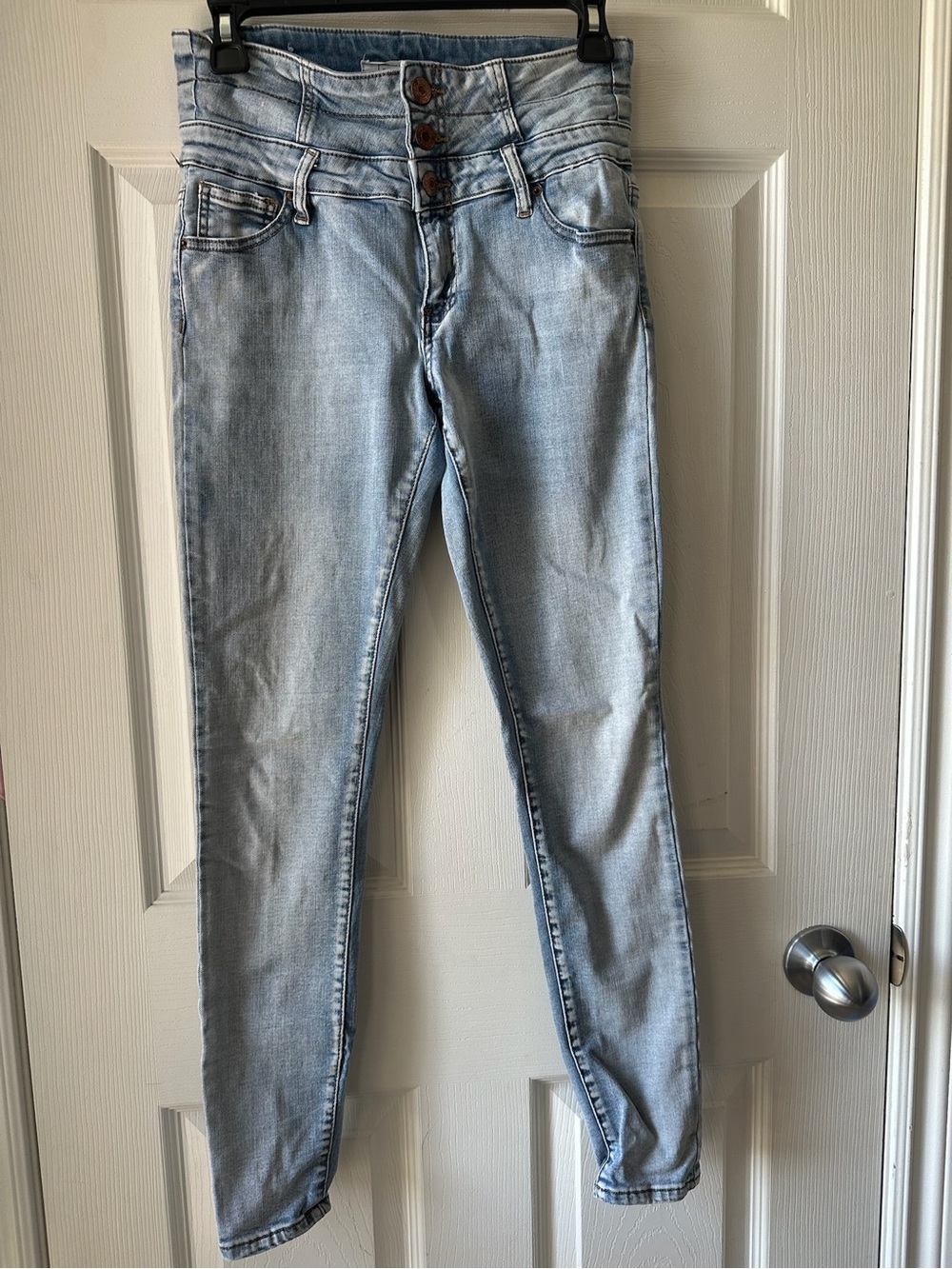 High-Rise Skinny Jeans in Light Blue